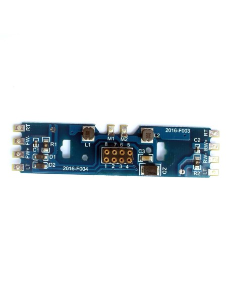 38 860030 ADAPTADOR PCB c/ZÓCALO NEM652 (8 Pins) A 8 PUNTOS DE SOLDADURA ó JUMPERS (BACHMANN/ATHEARN)